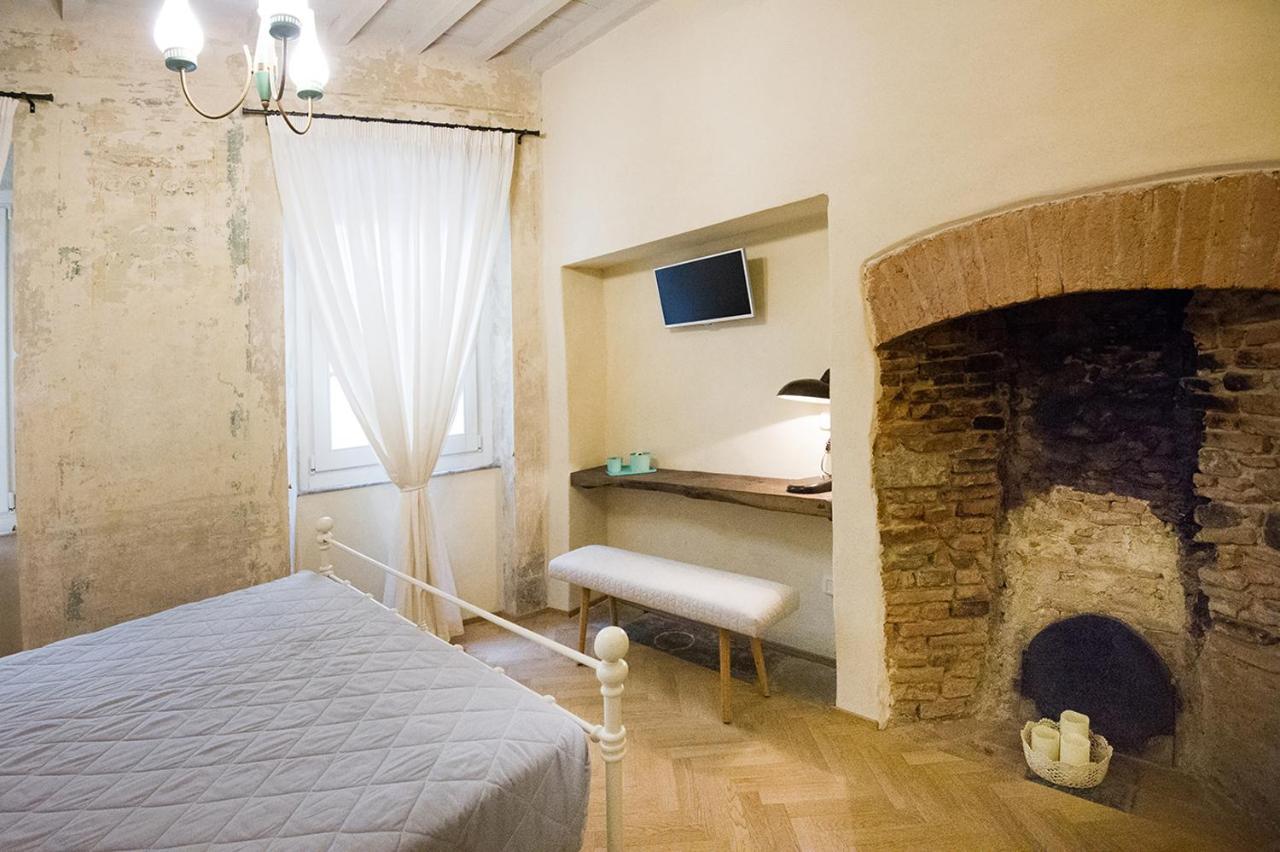 HOTEL IL PICCOLO CAVOUR CHARMING HOUSE B B AREZZO Italy from